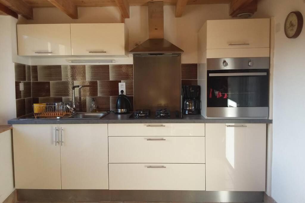 Loft La Rose Desiree Gite 3 Etoiles Chalencon Экстерьер фото